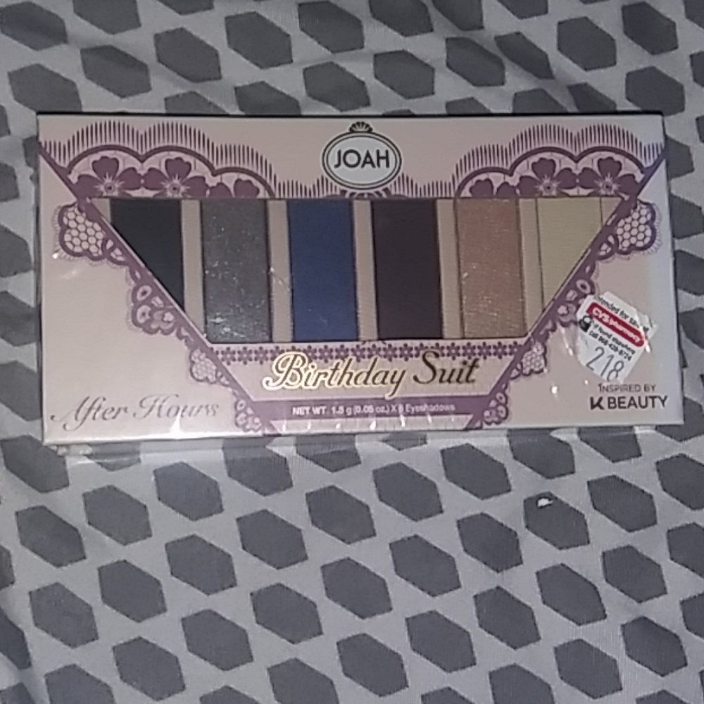 Joah eyeshadow pallet